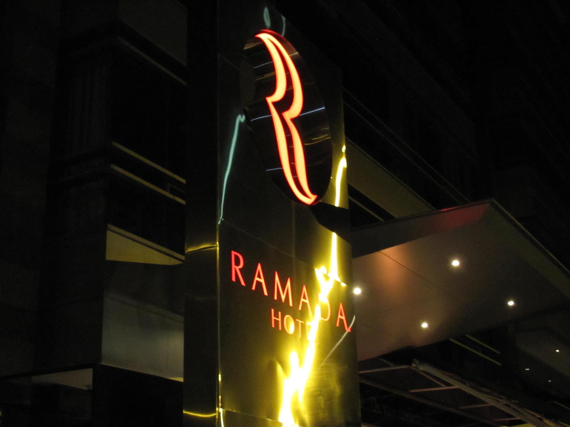 Ramada Bogota Parque 93 Hotel Екстериор снимка