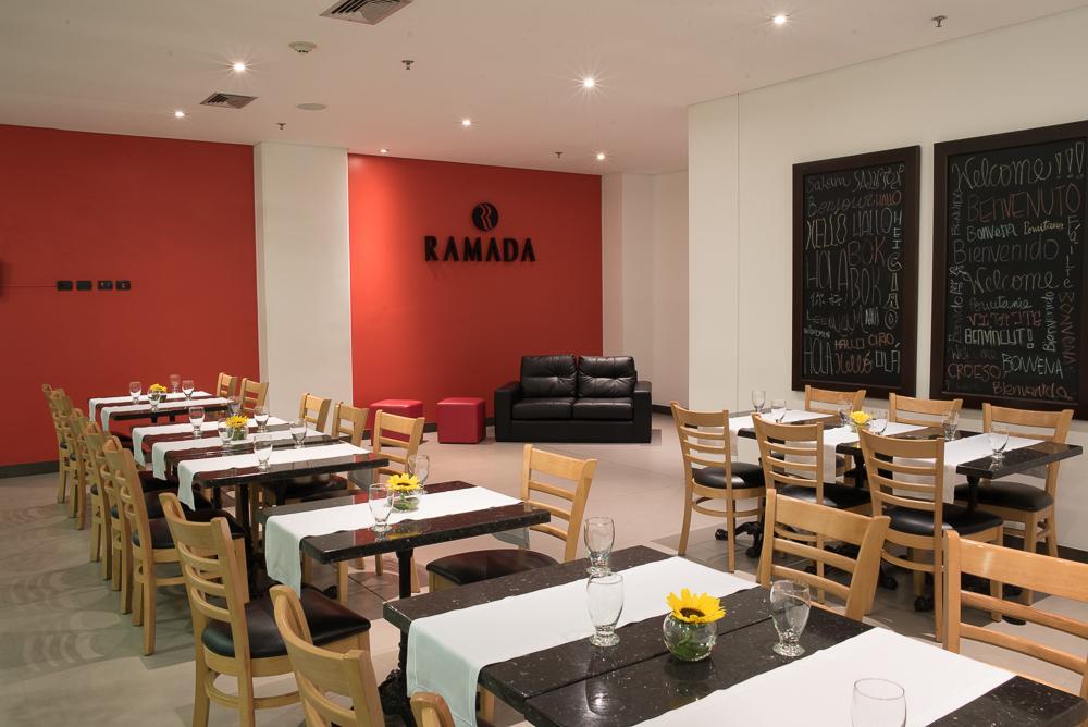 Ramada Bogota Parque 93 Hotel Екстериор снимка